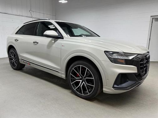2020 Audi Q8 55 Prestige
