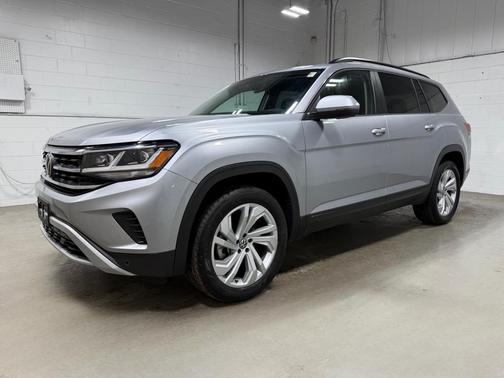 2022 Volkswagen Atlas 3.6L SE w/Technology