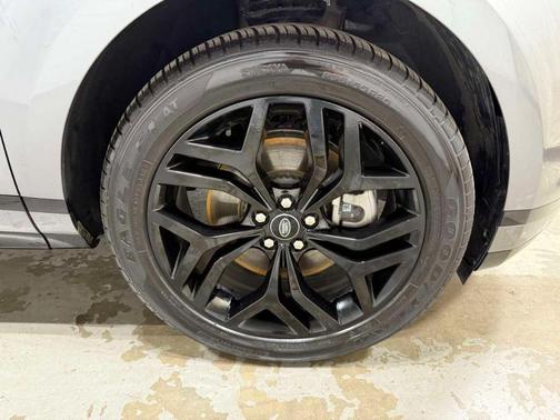 2023 Land Rover Range Rover Evoque R-Dynamic S