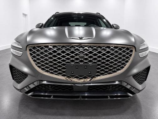 Makalu Gray 2025 Genesis GV70 2.5T