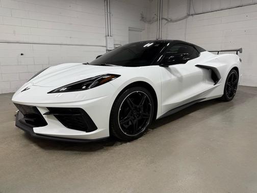 2025 Chevrolet Corvette Stingray w/2LT