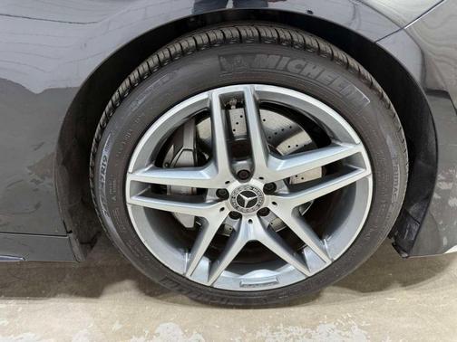 Obsidian Black Metallic 2017 Mercedes-Benz S-Class S 550 4MATIC