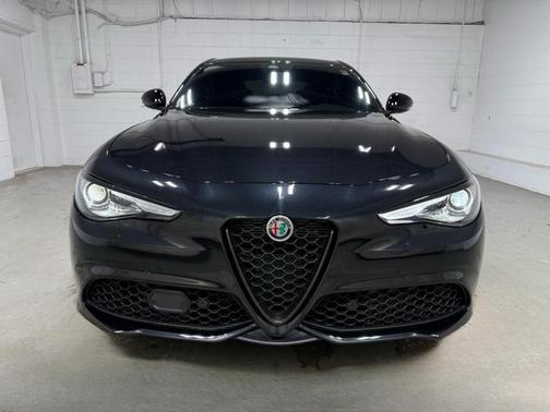 2023 Alfa Romeo Giulia Veloce