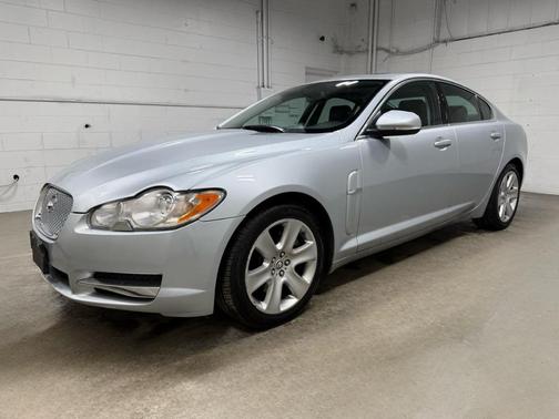 2010 Jaguar XF Luxury