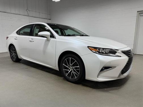 2018 Lexus ES 350 Base