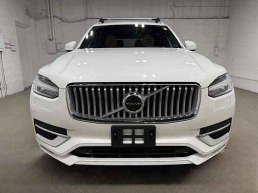 2022 Volvo XC90 T6 Inscription 7 Passenger