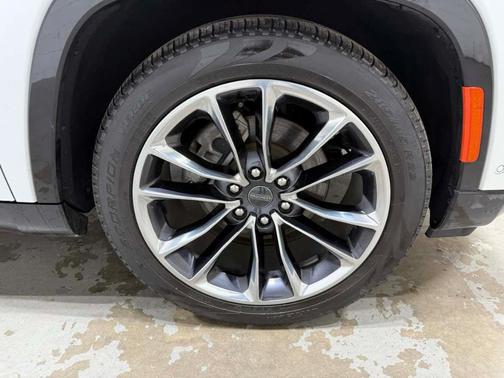 2023 Jeep Wagoneer Series III