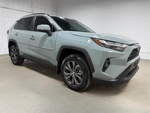 2023 Toyota RAV4 Hybrid XLE Premium