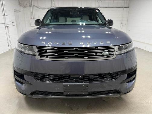 2024 Land Rover Range Rover Sport SE