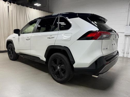 2020 Toyota RAV4 Hybrid XSE