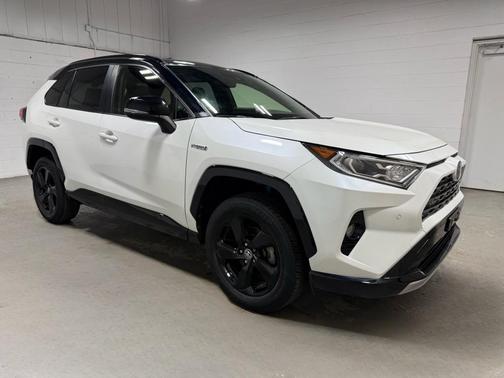 2020 Toyota RAV4 Hybrid XSE