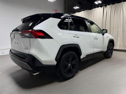 2020 Toyota RAV4 Hybrid XSE