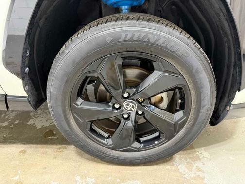 2020 Toyota RAV4 Hybrid XSE