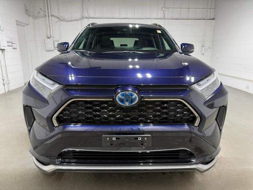 2024 Toyota RAV4 Prime SE