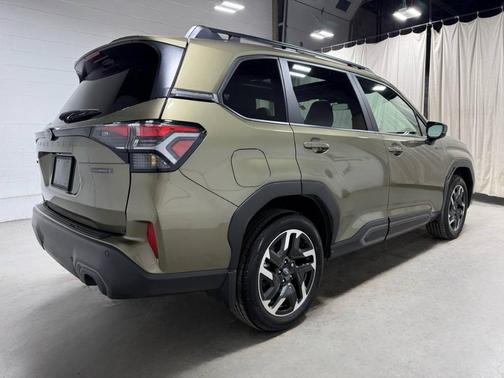 Autumn Green Metallic 2025 Subaru Forester Hybrid Limited