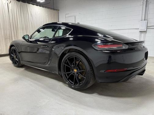 2023 Porsche 718 Cayman PRISTINE CONDITION- SHOWROOM NEW BIG OPTION 718