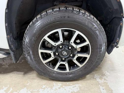 2014 Toyota Tundra SR5