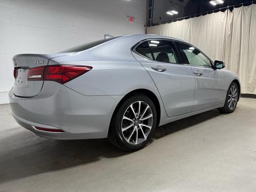 2017 Acura TLX V6 w/Technology Package