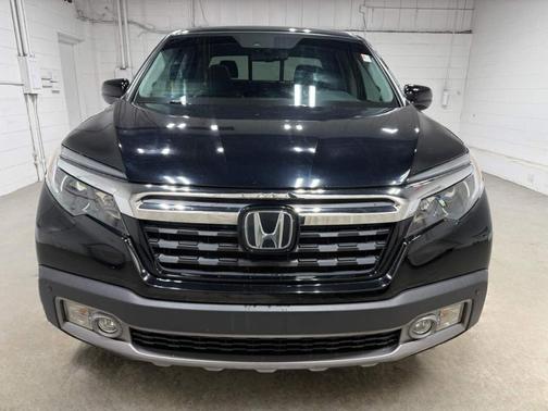 Crystal Black Pearl 2019 Honda Ridgeline RTL-E