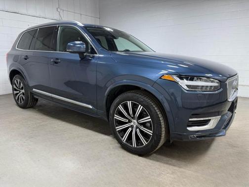 2024 Volvo XC90 B6 Plus Bright Theme 7-Seater