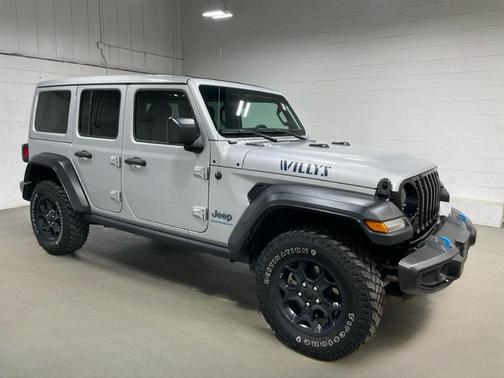 Silver Zynith Clearcoat 2023 Jeep Wrangler 4xe Base