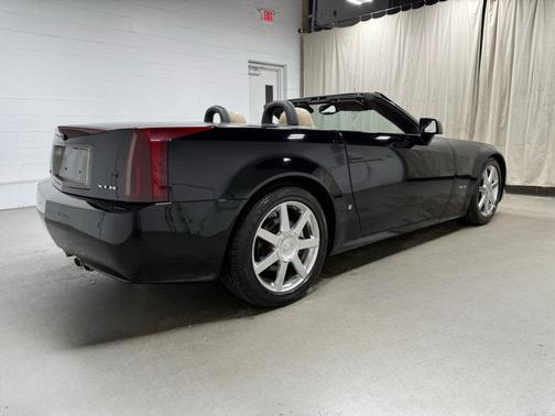 2007 Cadillac XLR 