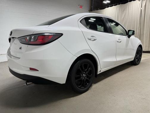 2017 Toyota Yaris iA Base