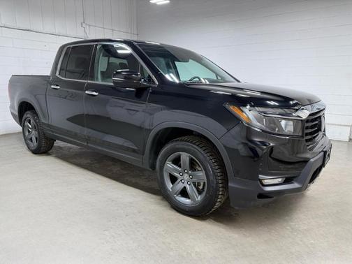 Crystal Black Pearl 2023 Honda Ridgeline RTL-E