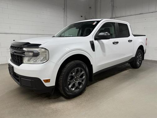 Oxford White 2023 Ford Maverick XLT- ONE OWNER EXTRA CLEAN!!