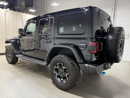 Black Clearcoat 2023 Jeep Wrangler 4xe Rubicon