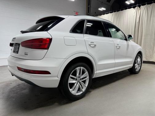 2016 Audi Q3 2.0T Premium Plus