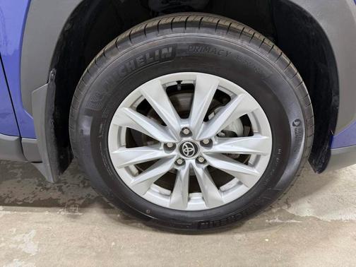 2025 Toyota Corolla Cross LE