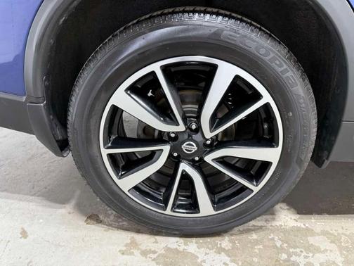 Caspian Blue 2018 Nissan Rogue SL