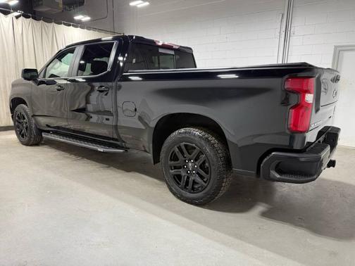 Black 2022 Chevrolet Silverado 1500 RST