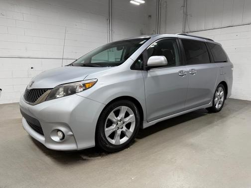 2014 Toyota Sienna SE