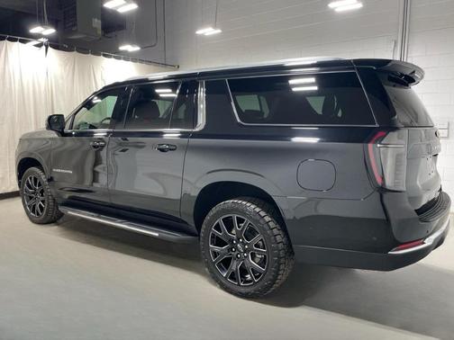 Black 2025 Chevrolet Suburban LT