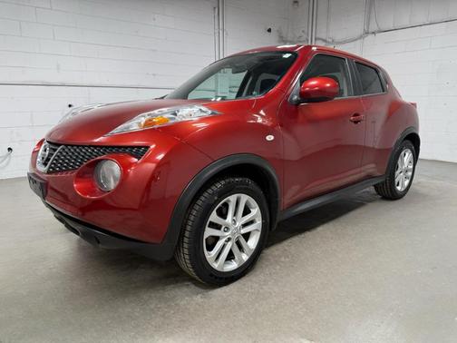 Cayenne Red 2014 Nissan Juke SV