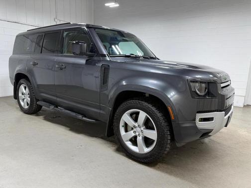 2023 Land Rover Defender First Edition