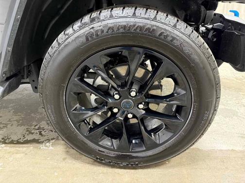 Black Clearcoat 2024 Jeep Wrangler 4xe Sahara
