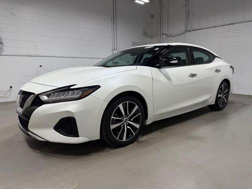 2021 Nissan Maxima SV
