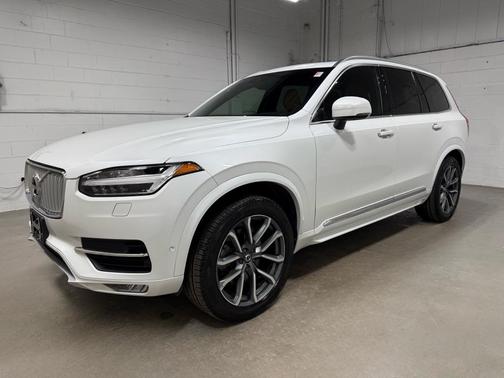 2017 Volvo XC90 T6 Inscription