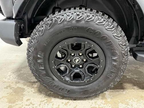 Shadow Black 2024 Ford Bronco Big Bend