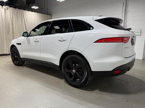 2020 Jaguar F-PACE 25t Premium