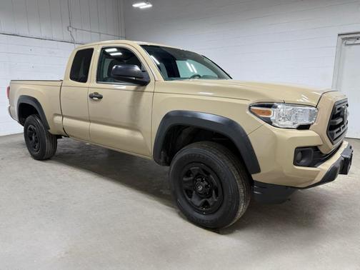 2019 Toyota Tacoma SR