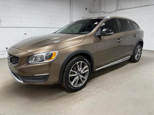 2018 Volvo V60 Cross Country T5 Platinum