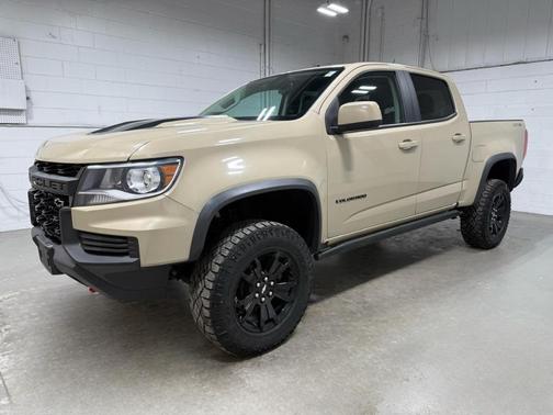 Sand Dune Metallic 2022 Chevrolet Colorado ZR2