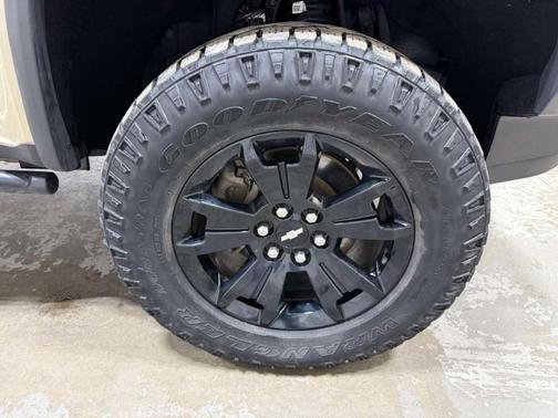 Sand Dune Metallic 2022 Chevrolet Colorado ZR2