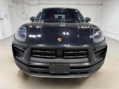 2023 Porsche Macan PACKAGE PLUS MSRP 72 010