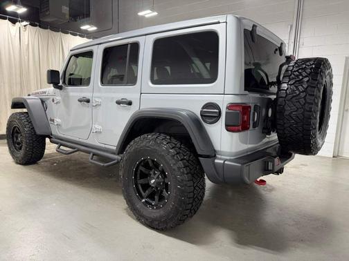 Silver Zynith Clearcoat 2024 Jeep Wrangler Rubicon