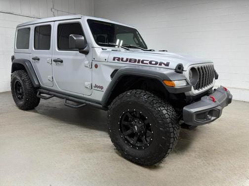 Silver Zynith Clearcoat 2024 Jeep Wrangler Rubicon